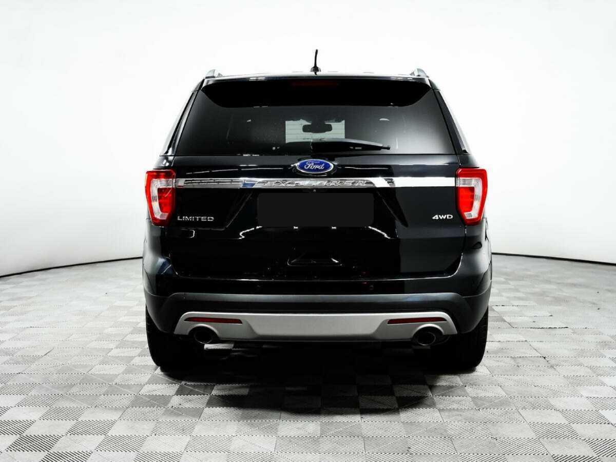 Ford Explorer с пробегом — 2016 год. Фото: #4