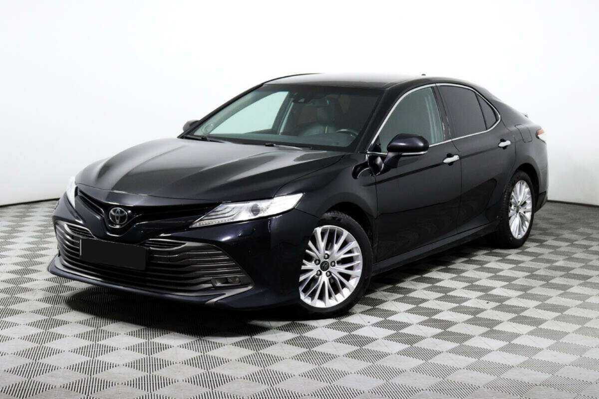 Toyota Camry с пробегом — 2018 год. Фото: #0