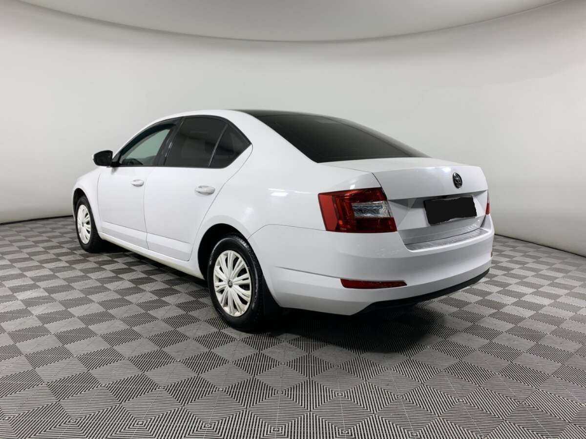 Skoda Octavia с пробегом — 2014 год. Фото: #6