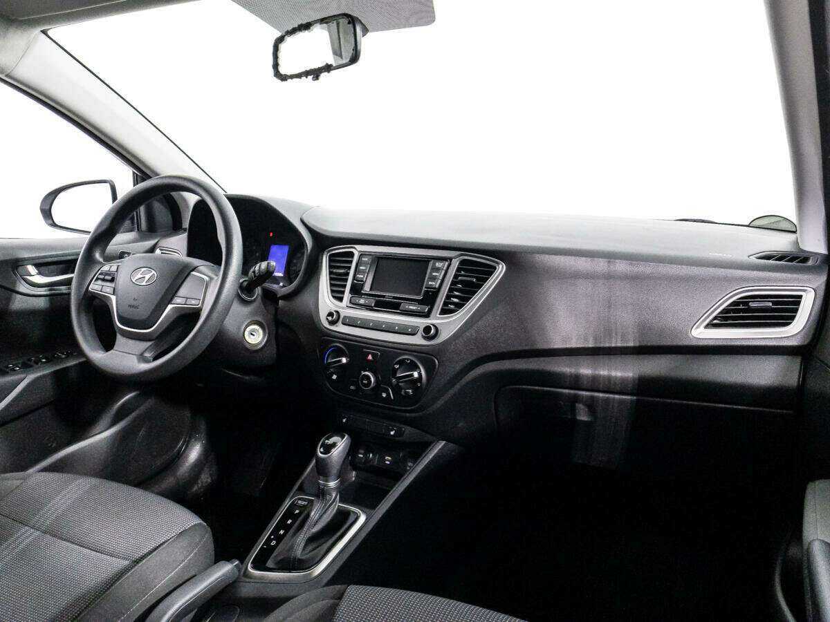 Hyundai Solaris с пробегом — 2021 год. Фото: #8