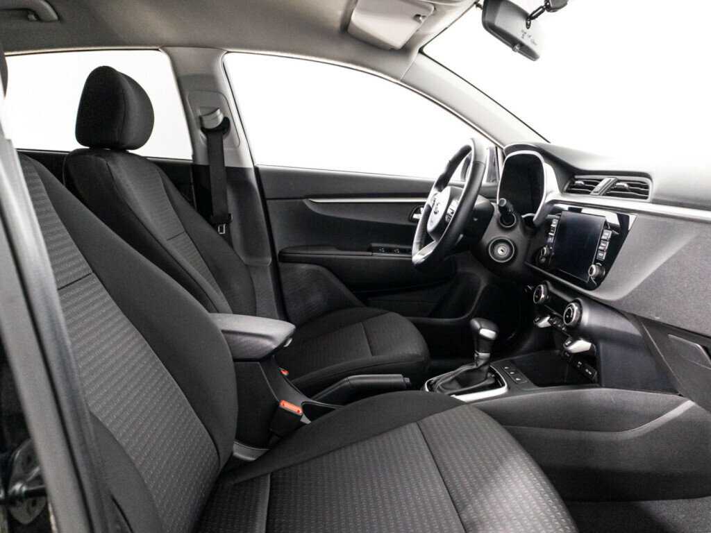Kia Rio с пробегом — 2021 год. Фото: #21
