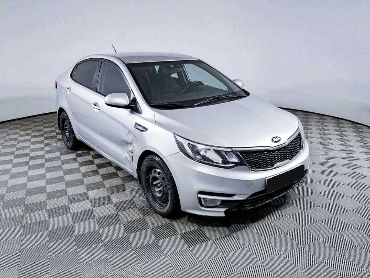 Kia Rio с пробегом — 2015 год. Фото: #2