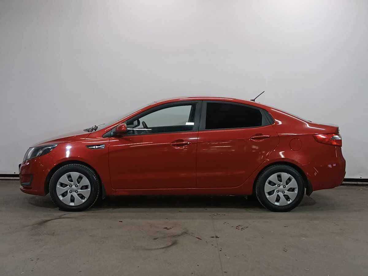 Kia Rio с пробегом — 2012 год. Фото: #7