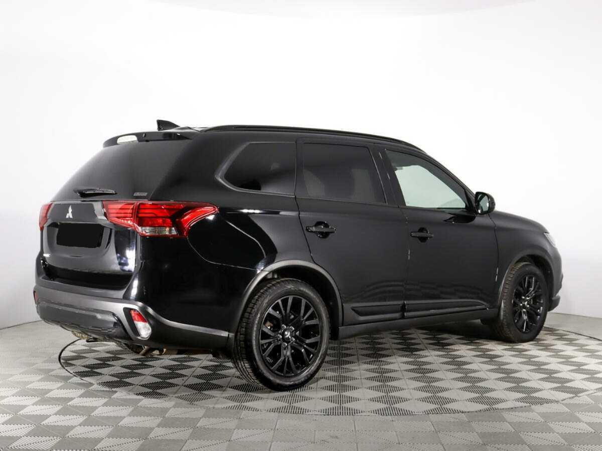 Mitsubishi Outlander с пробегом — 2020 год. Фото: #4