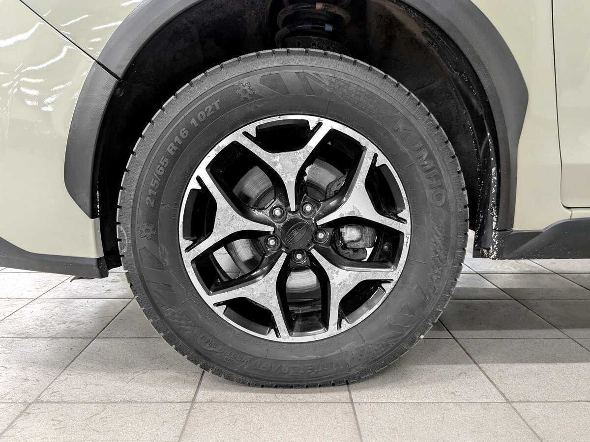 Subaru XV с пробегом — 2013 год. Фото: #17