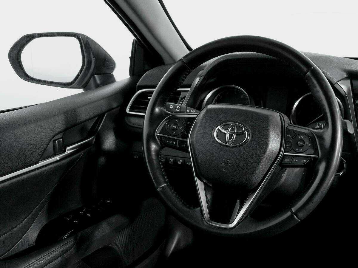 Toyota Camry с пробегом — 2019 год. Фото: #14