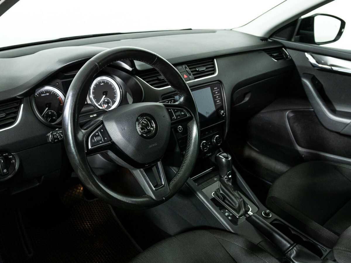 Skoda Octavia с пробегом — 2018 год. Фото: #10