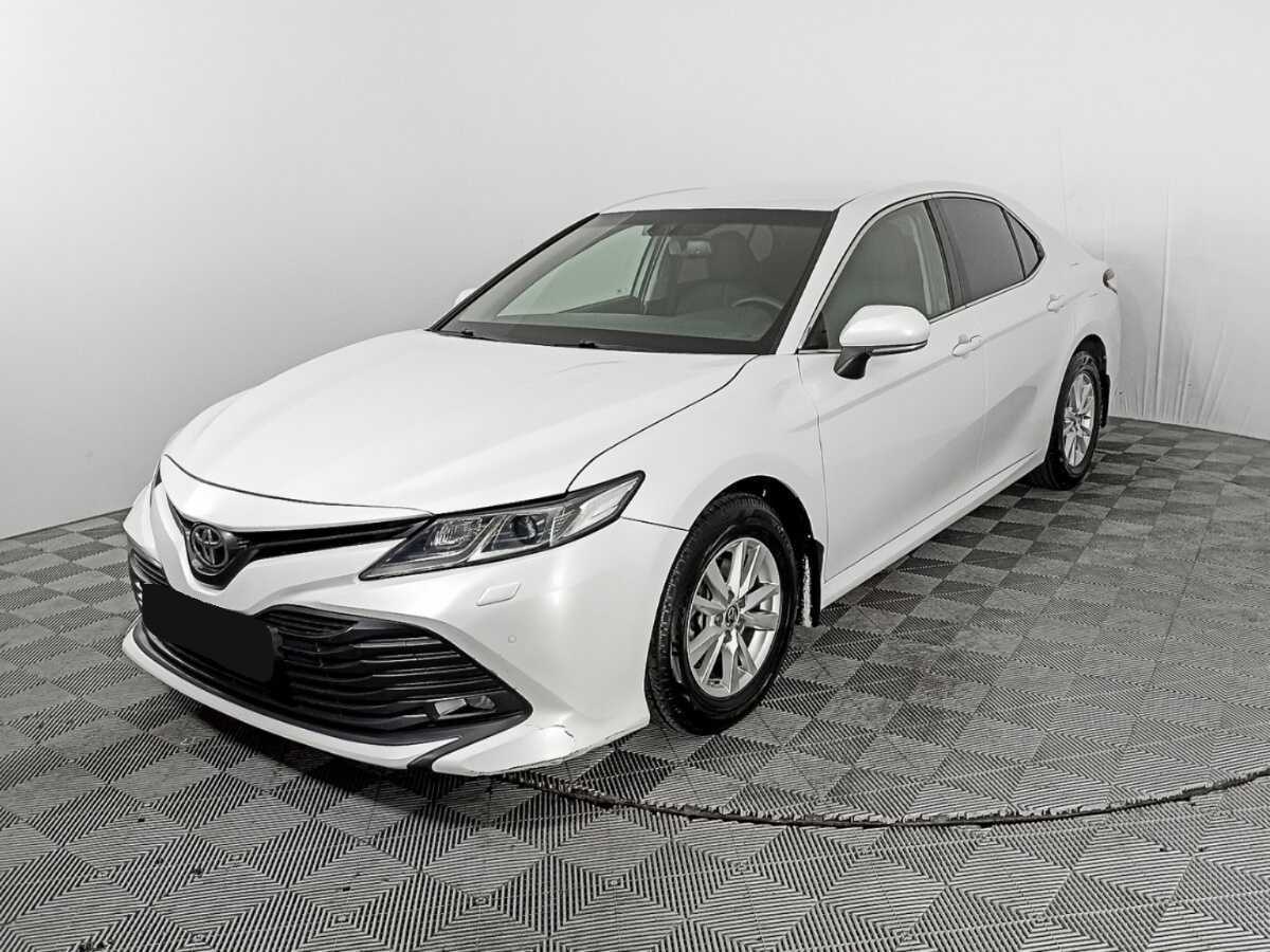 Toyota Camry с пробегом — 2019 год. Посмотреть фото