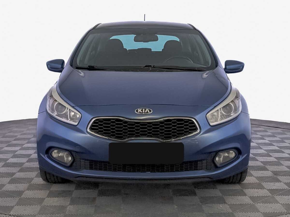 Kia Ceed с пробегом — 2013 год. Фото: #1