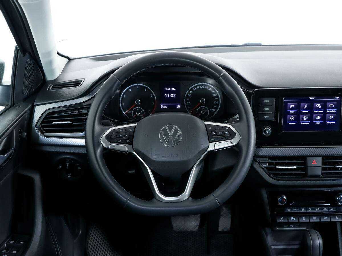 Volkswagen Polo с пробегом — 2022 год. Фото: #13