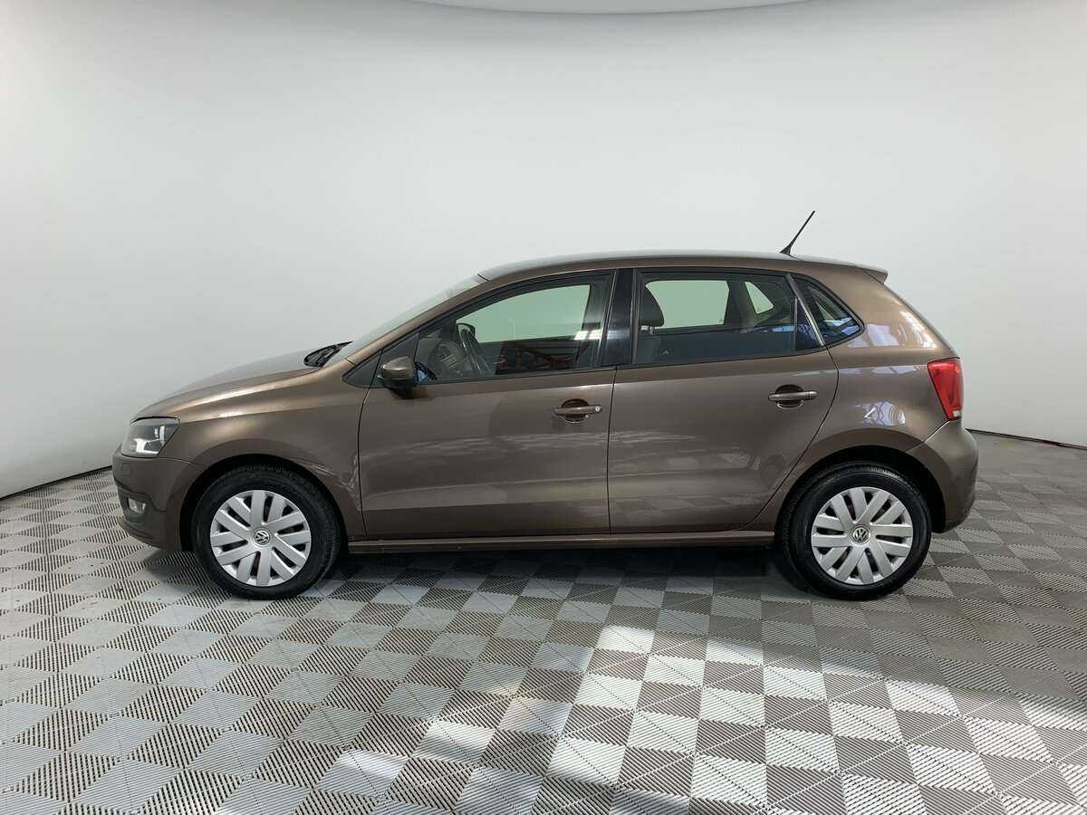 Volkswagen Polo с пробегом — 2012 год. Фото: #7