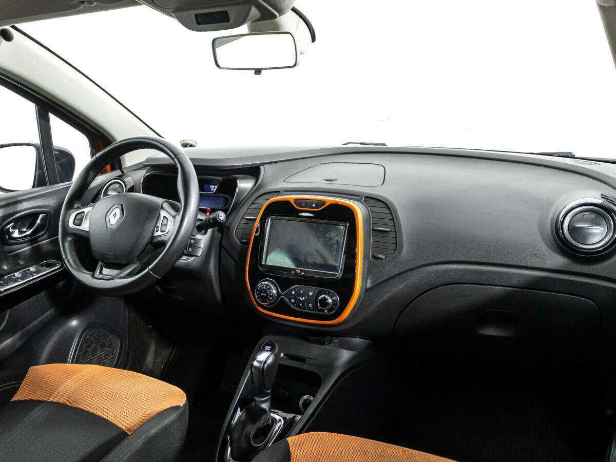 Renault Kaptur с пробегом — 2016 год. Фото: #8