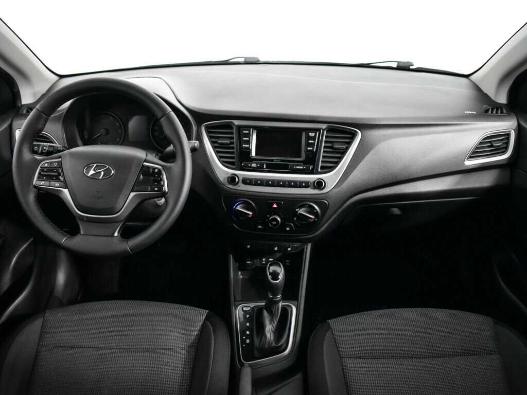 Hyundai Solaris с пробегом — 2017 год. Фото: #11