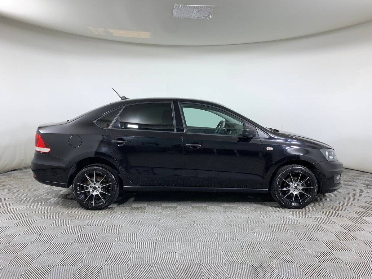 Volkswagen Polo с пробегом — 2018 год. Фото: #3
