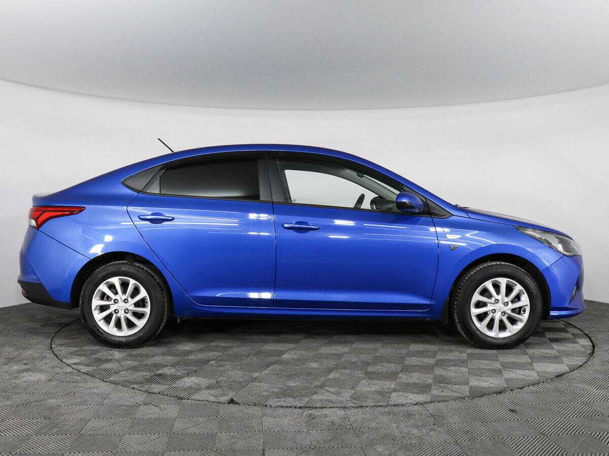 Hyundai Solaris с пробегом — 2021 год. Фото: #3