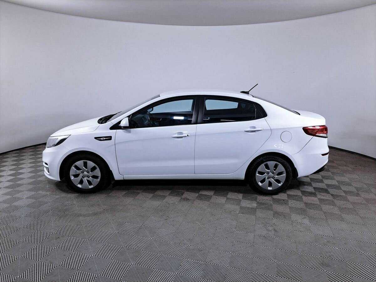 Kia Rio с пробегом — 2017 год. Фото: #7