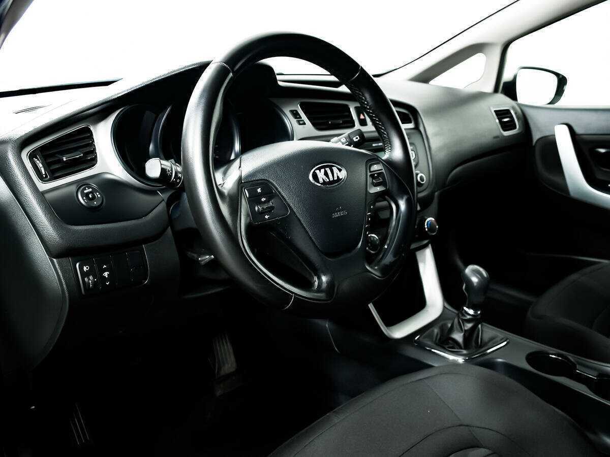 Kia Ceed с пробегом — 2014 год. Фото: #12