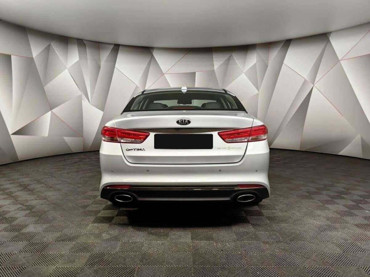 Kia Optima с пробегом — 2017 год. Фото: #7