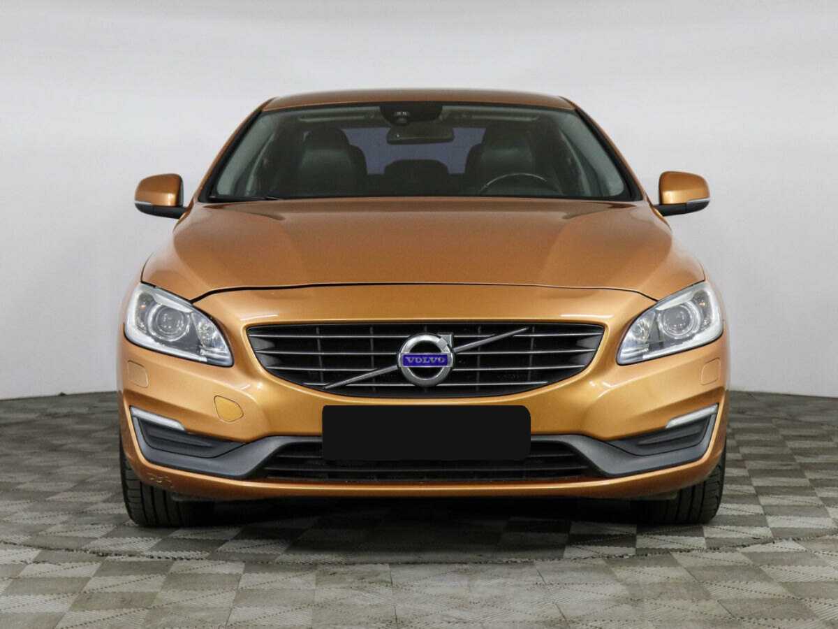 Volvo S60 с пробегом — 2013 год. Фото: #1