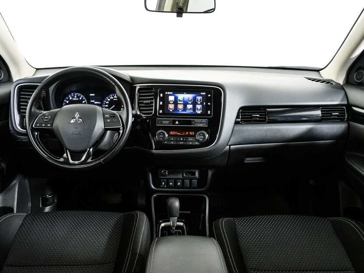 Mitsubishi Outlander с пробегом — 2019 год. Фото: #9