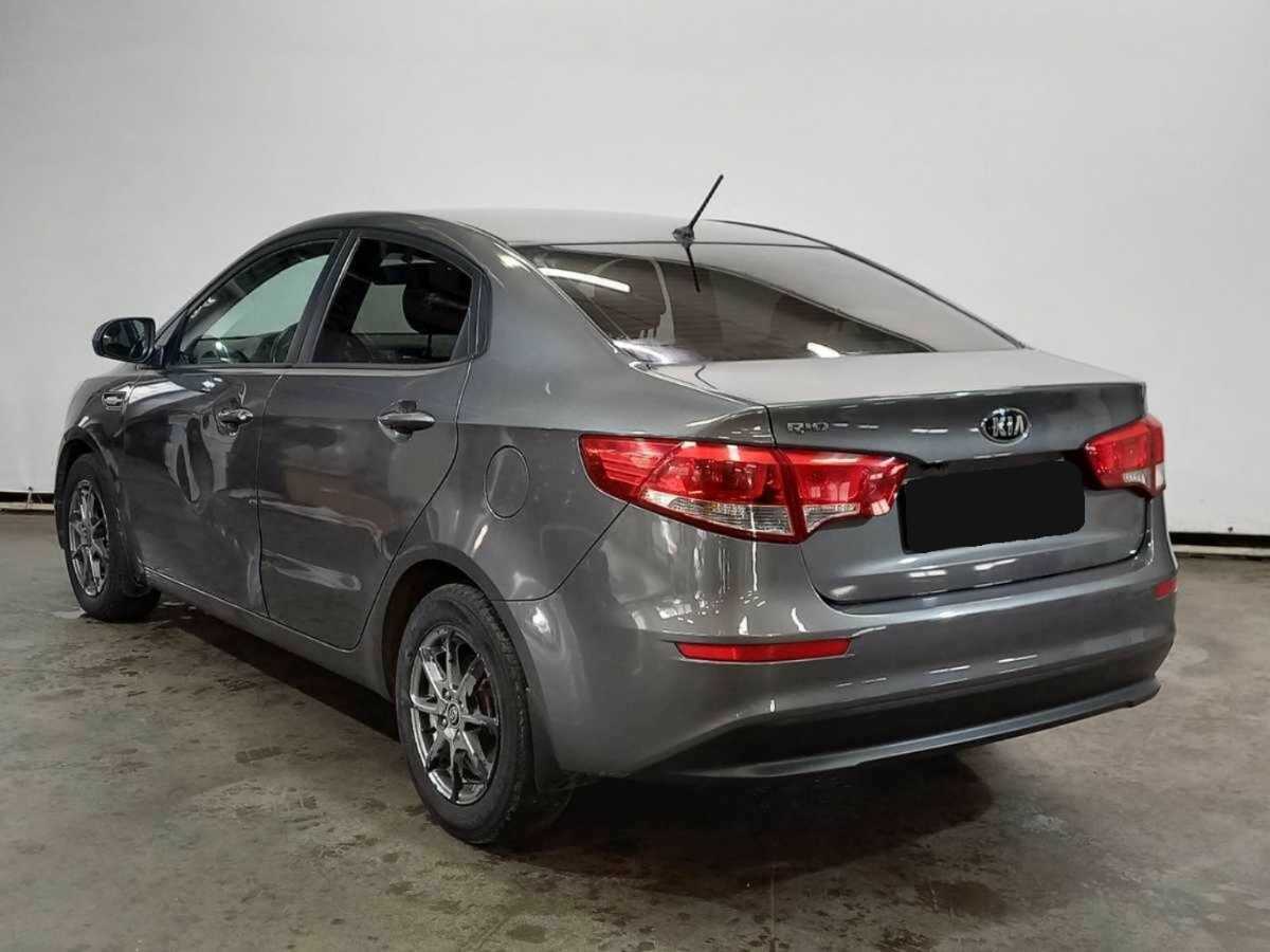 Kia Rio с пробегом — 2016 год. Фото: #6