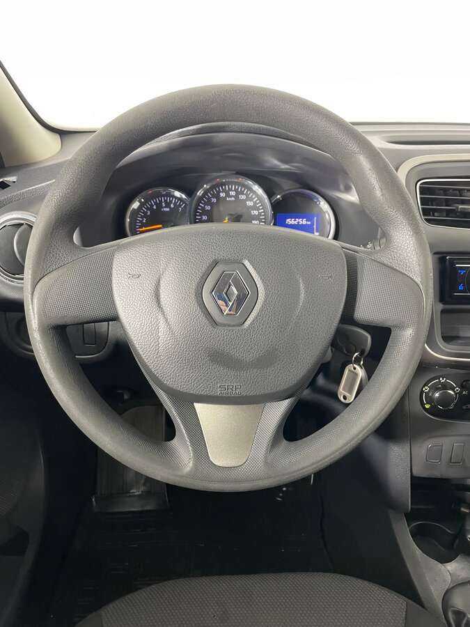 Renault Logan с пробегом — 2014 год. Фото: #12