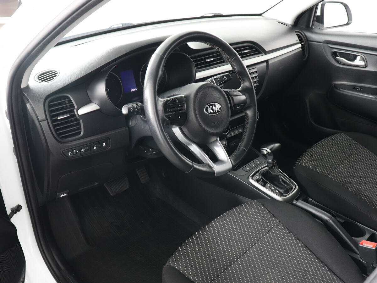 Kia Rio с пробегом — 2019 год. Фото: #10