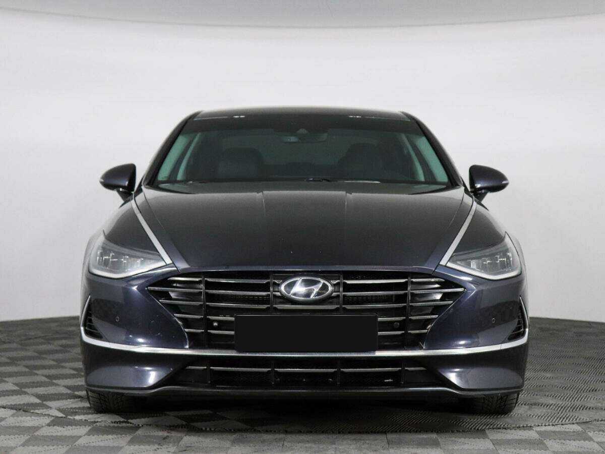 Hyundai Sonata с пробегом — 2021 год. Фото: #1