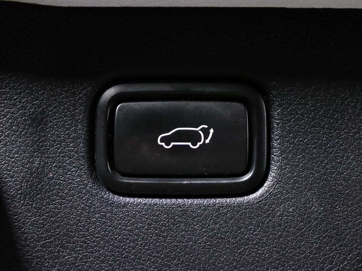 Kia Sorento с пробегом — 2018 год. Фото: #18