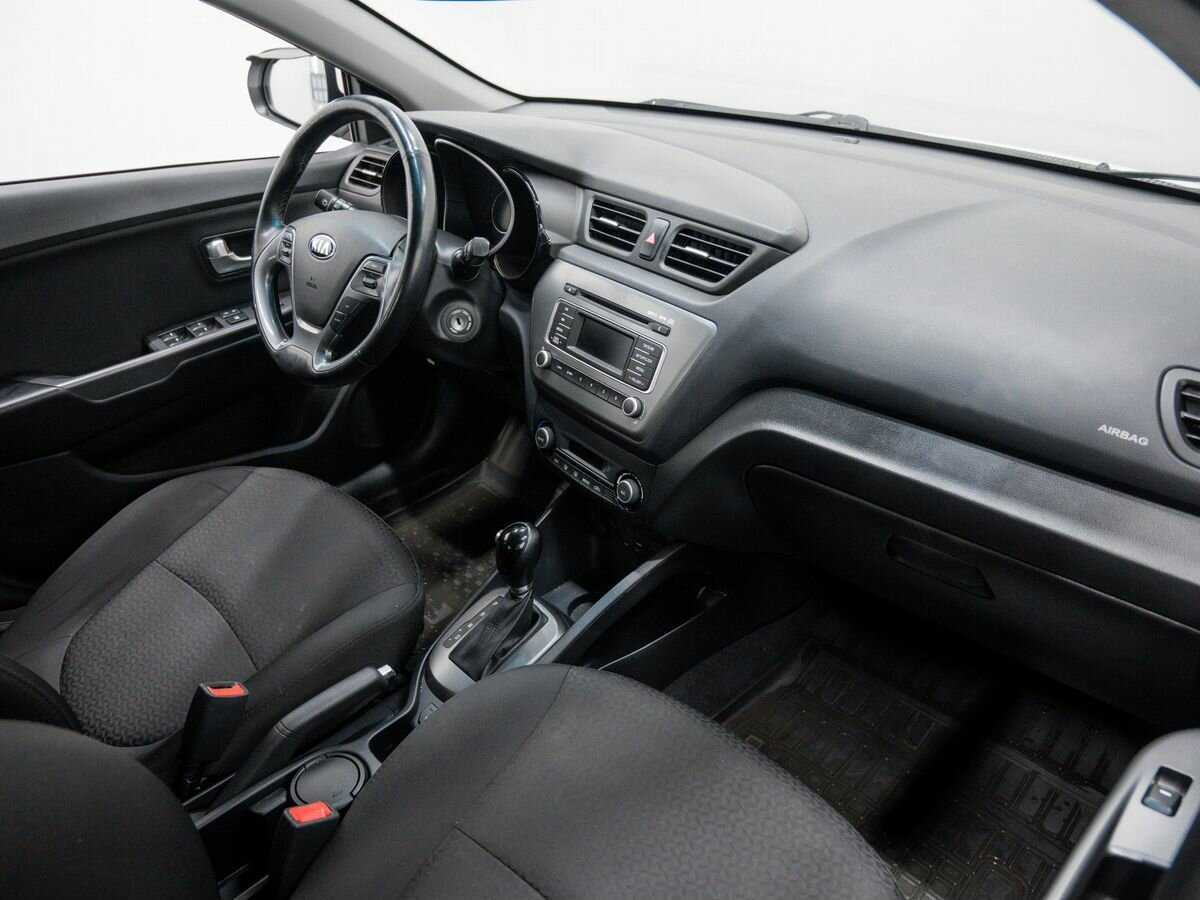 Kia Rio с пробегом — 2016 год. Фото: #6