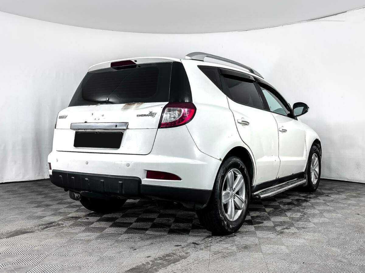 Geely Emgrand X7 с пробегом — 2015 год. Фото: #4