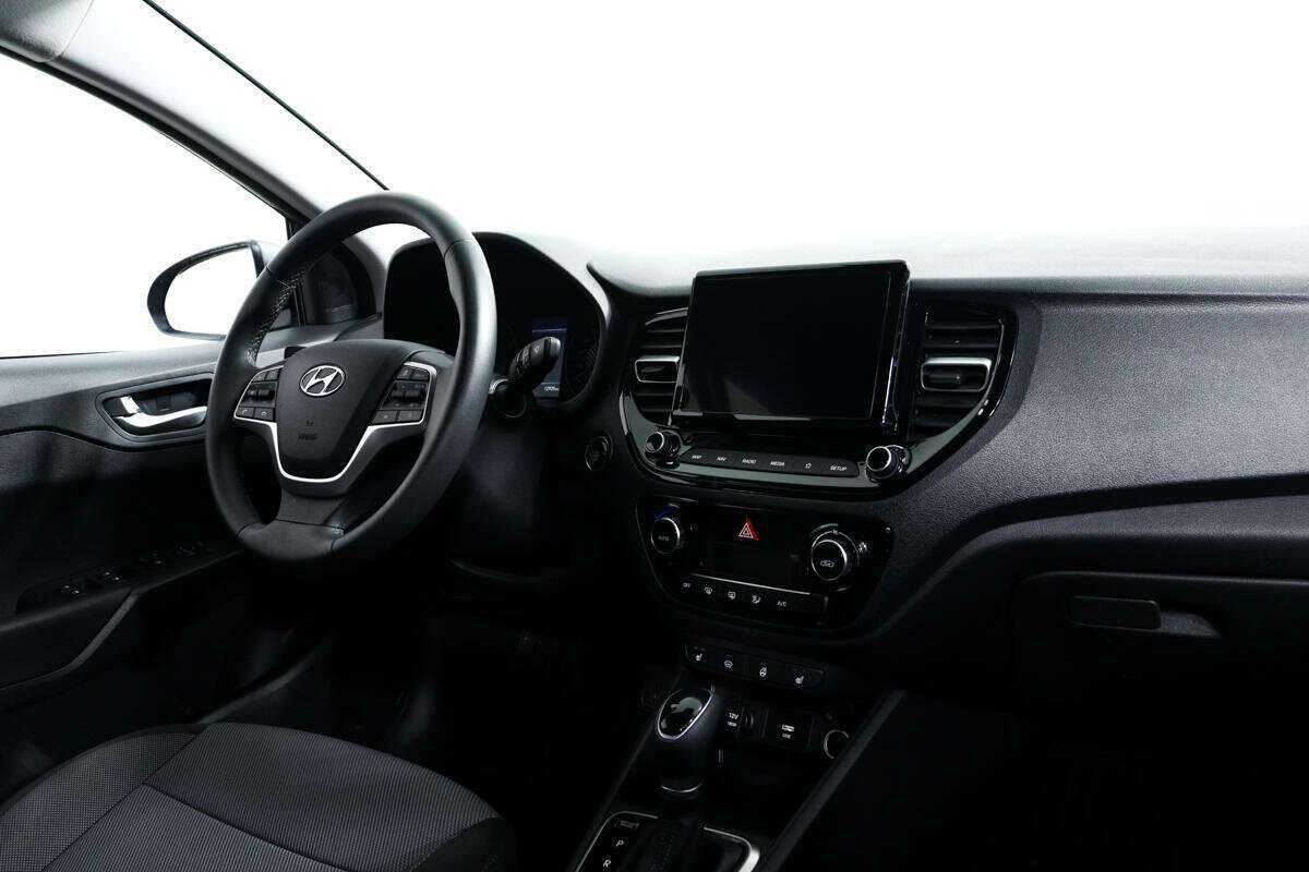 Hyundai Solaris с пробегом — 2020 год. Фото: #8