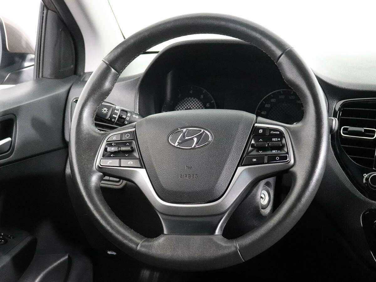 Hyundai Solaris с пробегом — 2020 год. Фото: #12