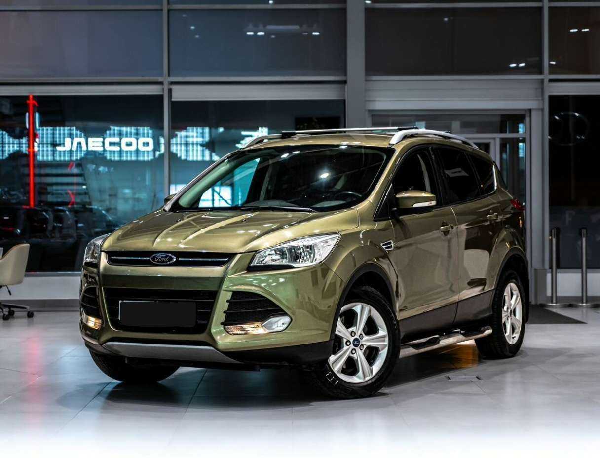 Ford Kuga с пробегом — 2014 год. Фото: #0