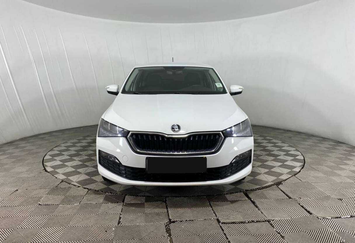 Skoda Rapid с пробегом — 2020 год. Фото: #1