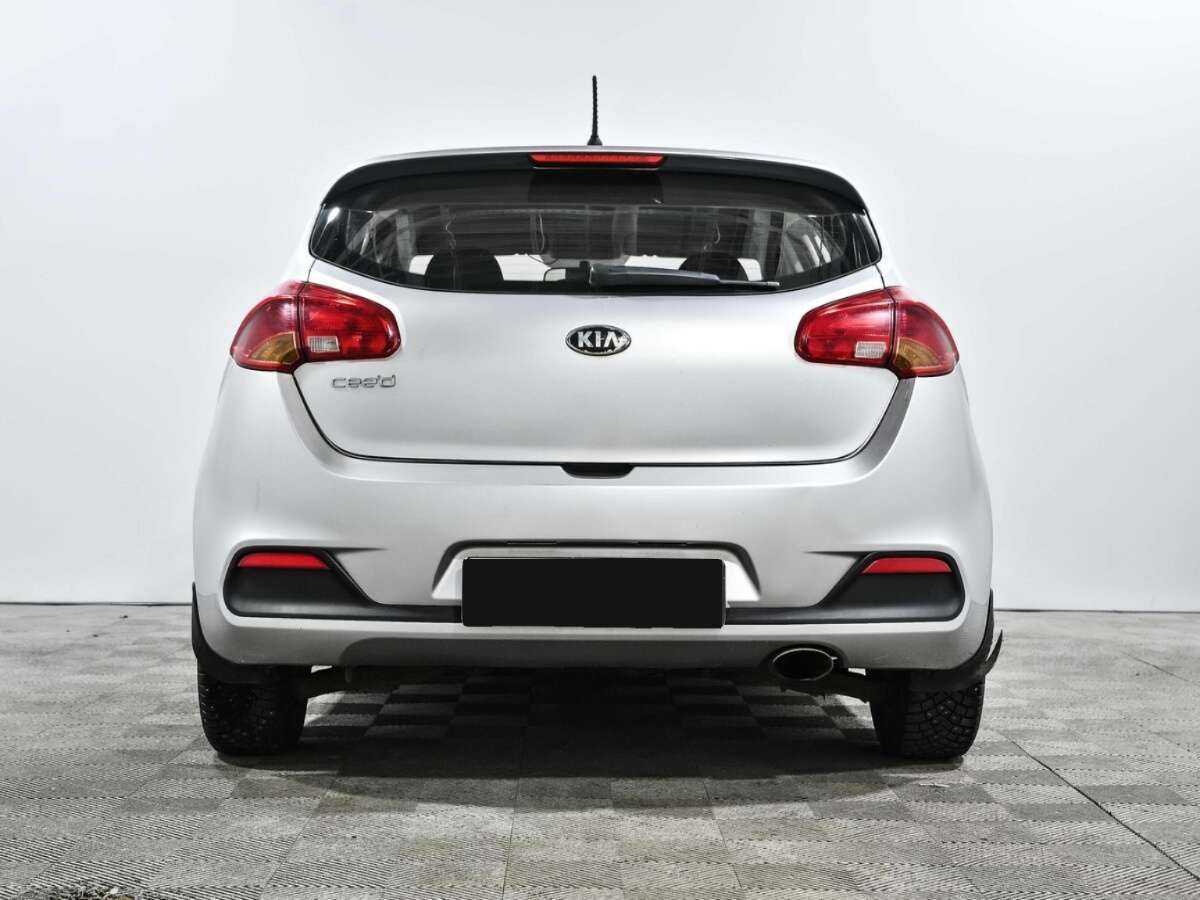 Kia Ceed с пробегом — 2012 год. Фото: #4