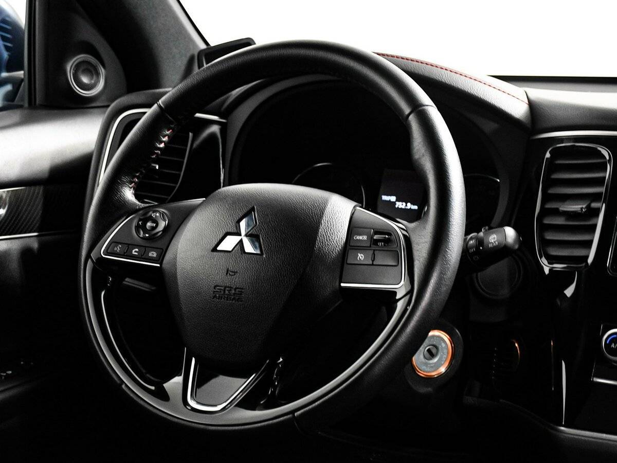Mitsubishi Outlander с пробегом — 2020 год. Фото: #10