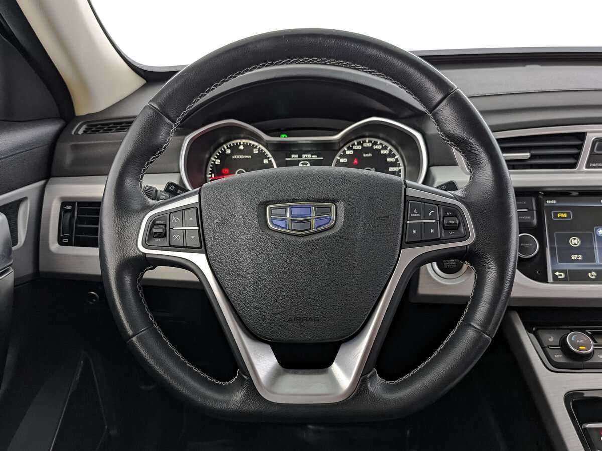 Geely Atlas с пробегом — 2018 год. Фото: #17