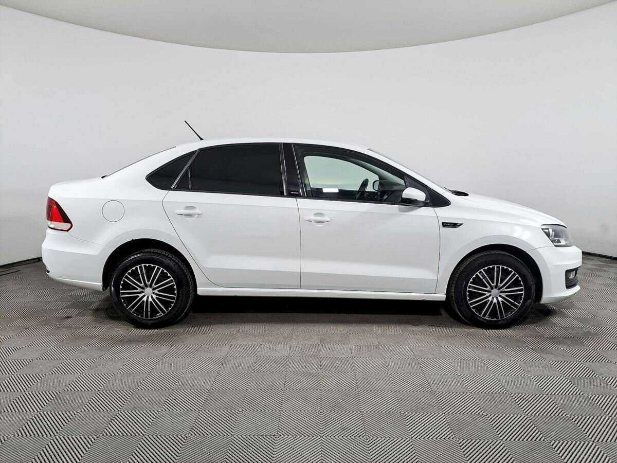 Volkswagen Polo с пробегом — 2016 год. Фото: #3