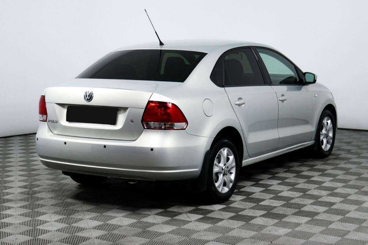 Volkswagen Polo с пробегом — 2012 год. Фото: #4