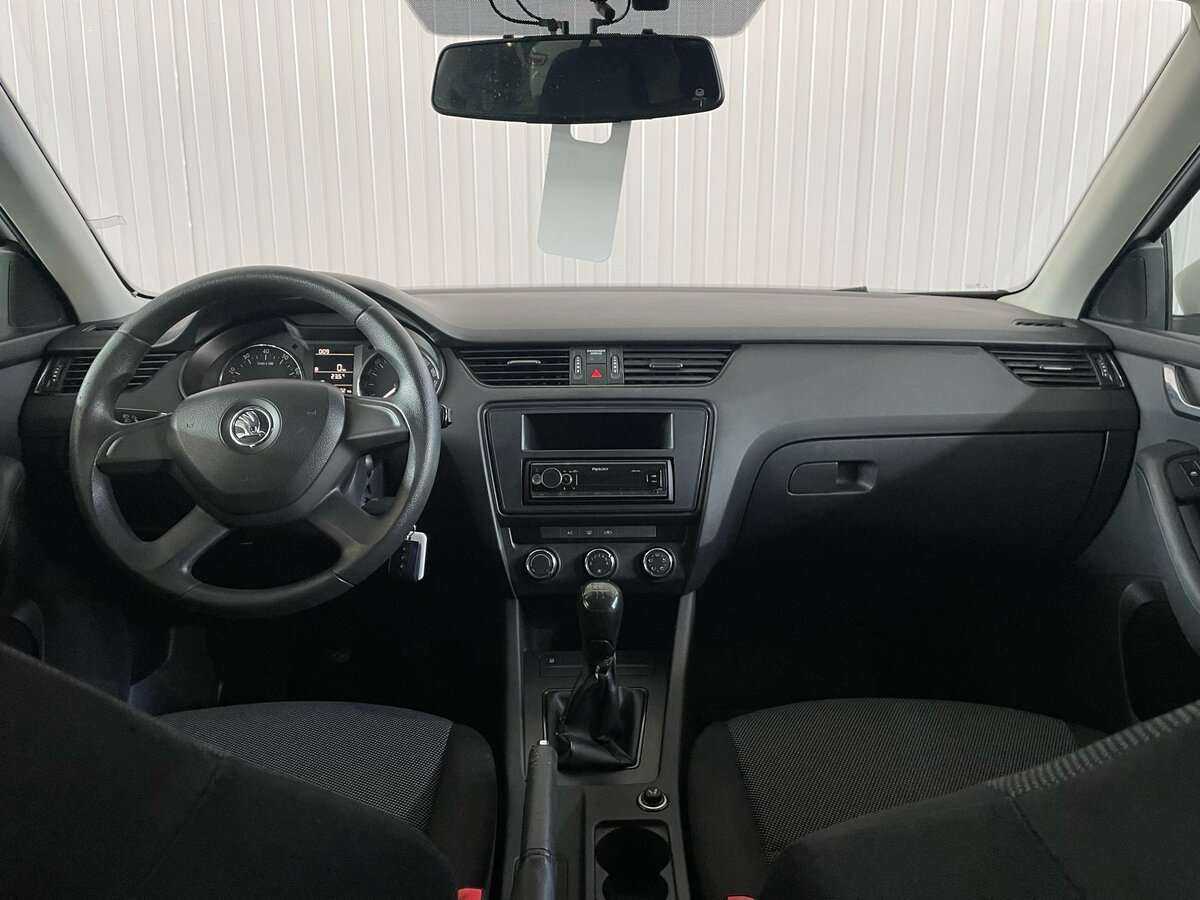 Skoda Octavia с пробегом — 2013 год. Фото: #8