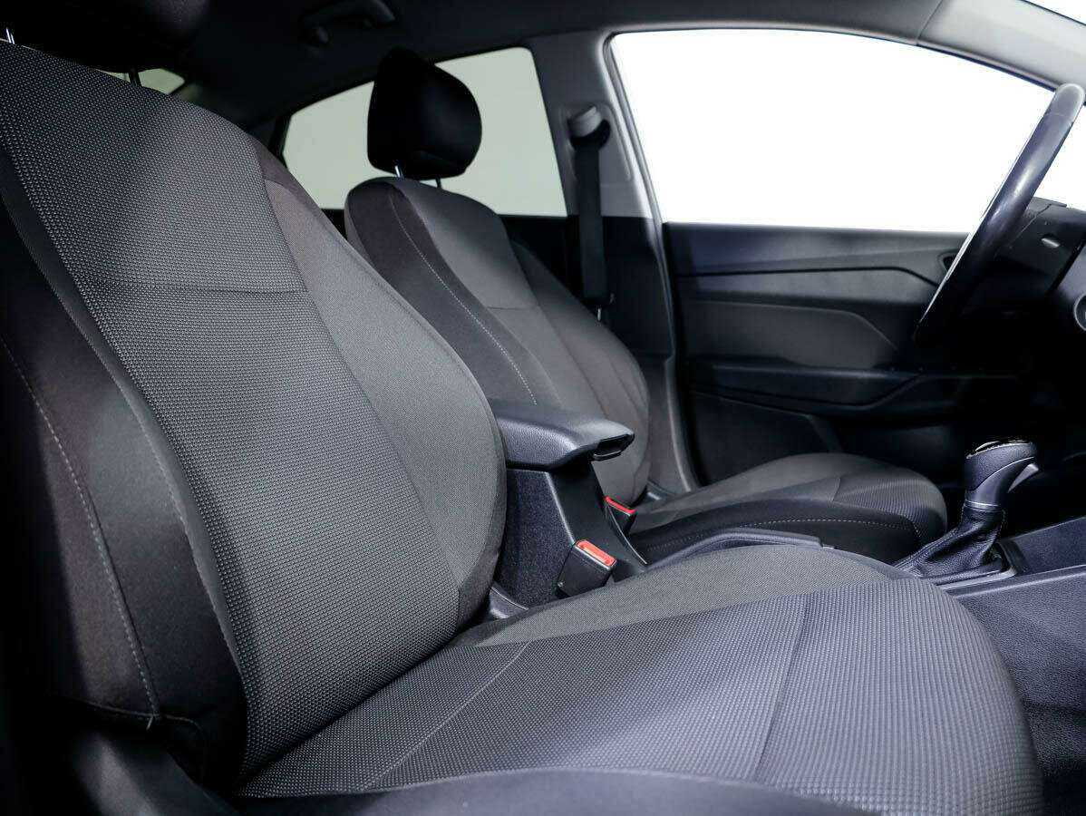 Hyundai Solaris с пробегом — 2017 год. Фото: #10