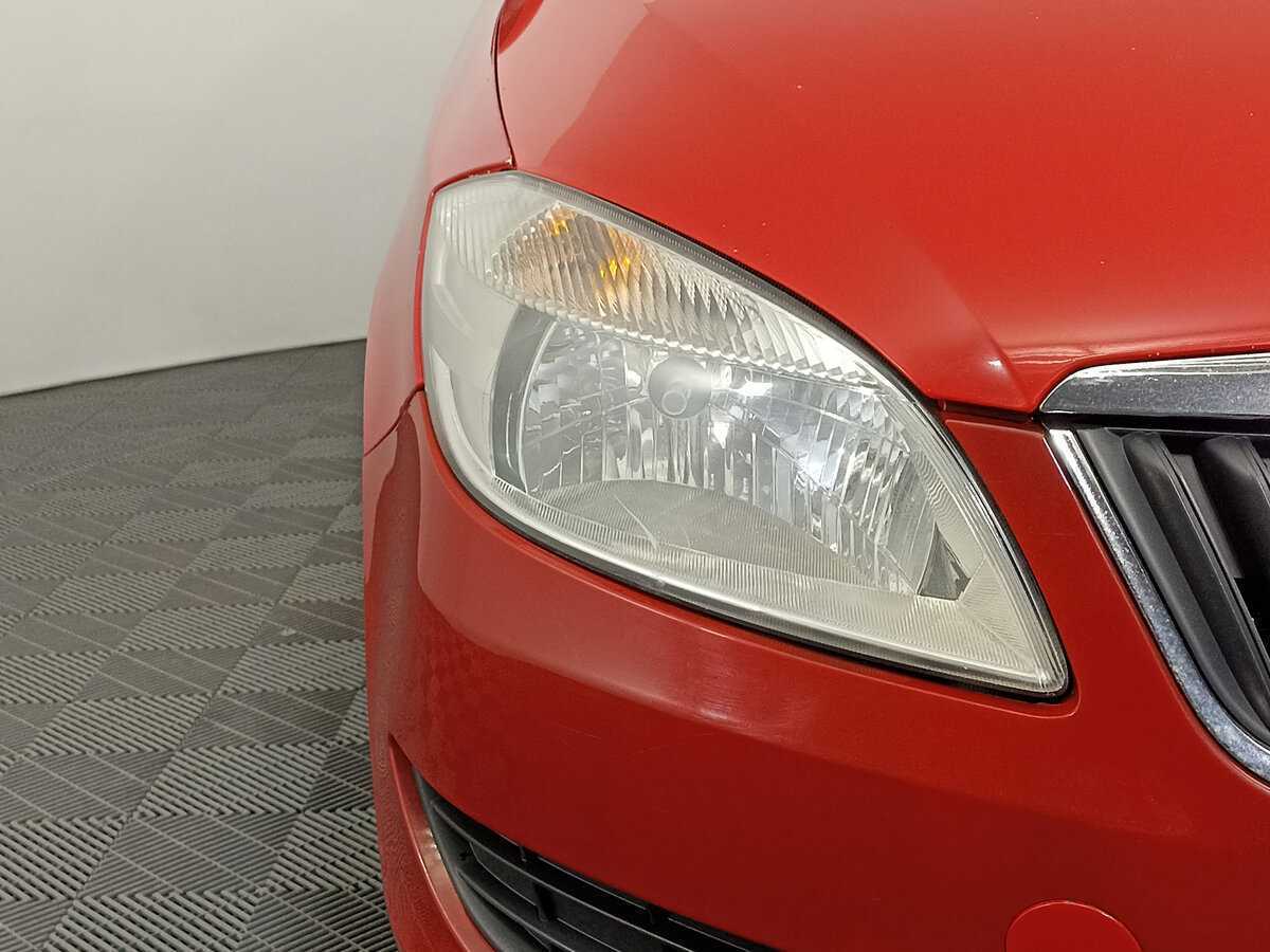 Skoda Fabia с пробегом — 2014 год. Фото: #16