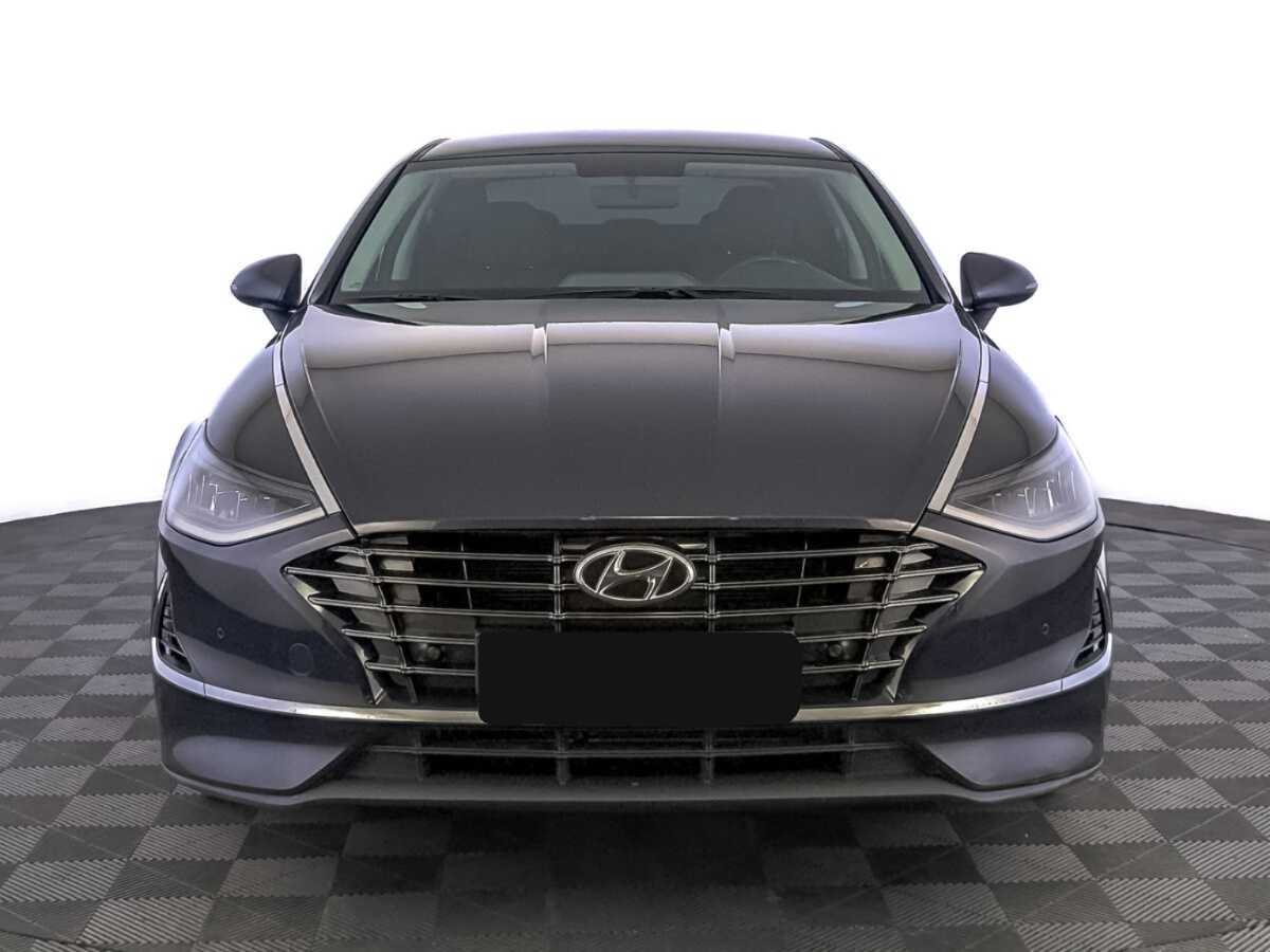Hyundai Sonata с пробегом — 2021 год. Фото: #1