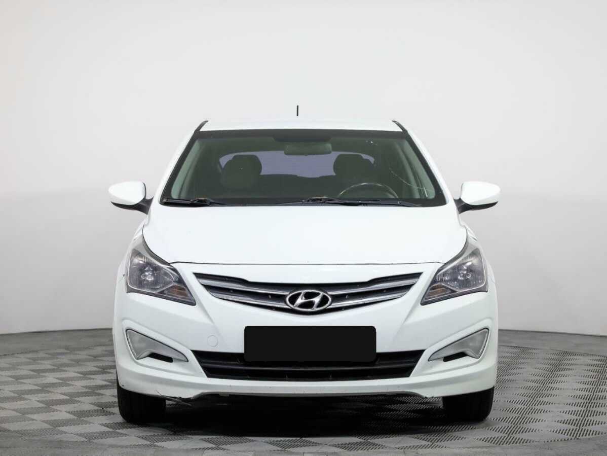 Hyundai Solaris с пробегом — 2015 год. Фото: #0