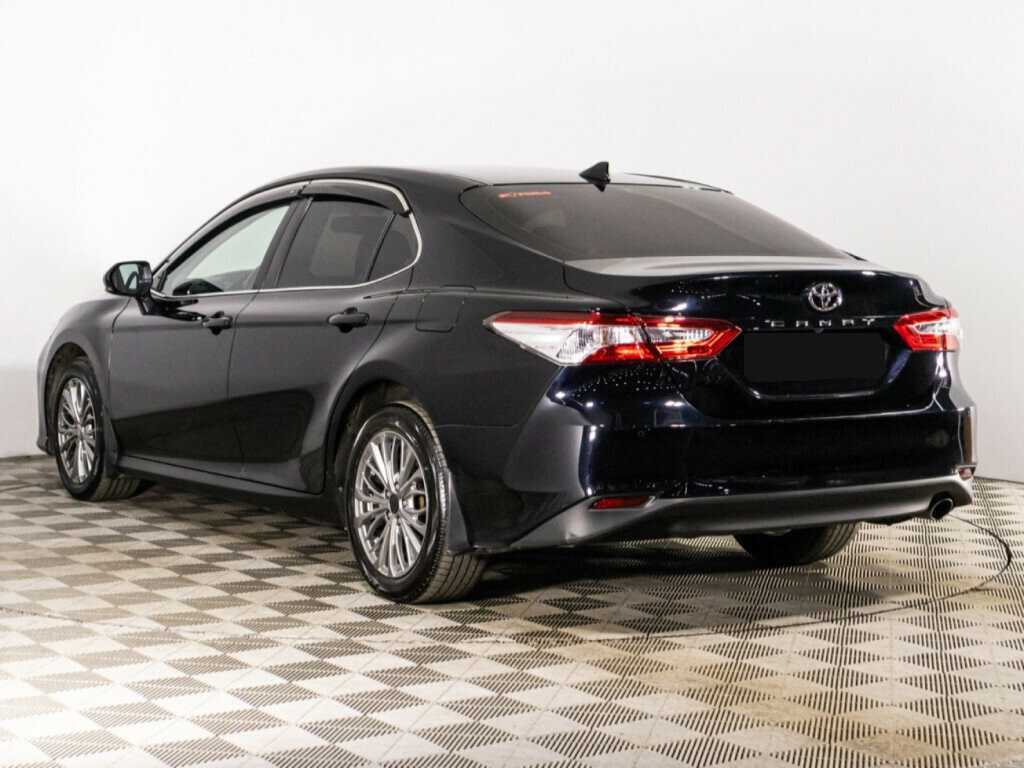 Toyota Camry с пробегом — 2021 год. Фото: #6
