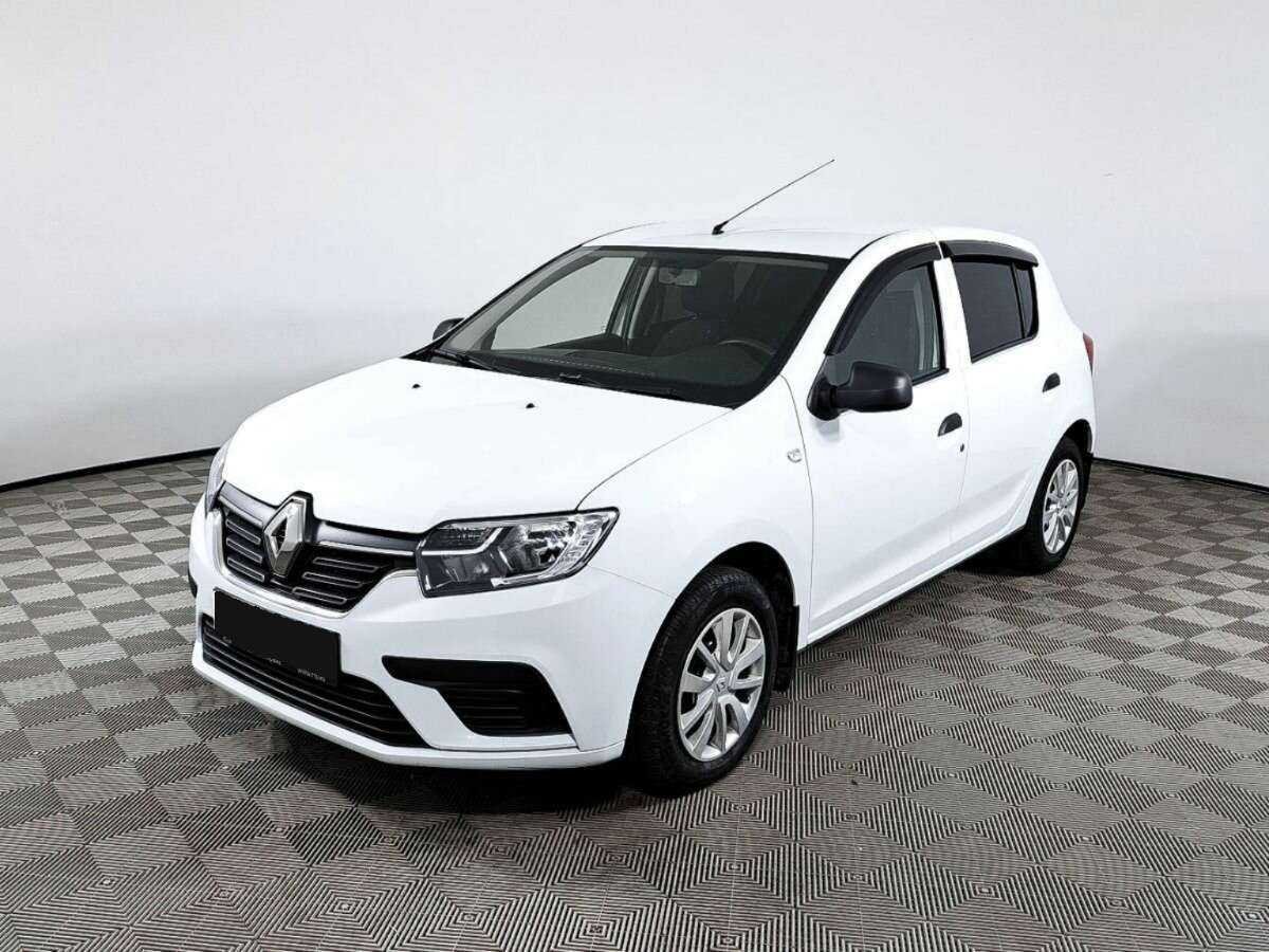 Renault Sandero с пробегом — 2018 год. Посмотреть фото