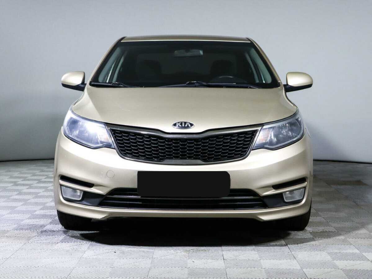 Kia Rio с пробегом — 2015 год. Фото: #1