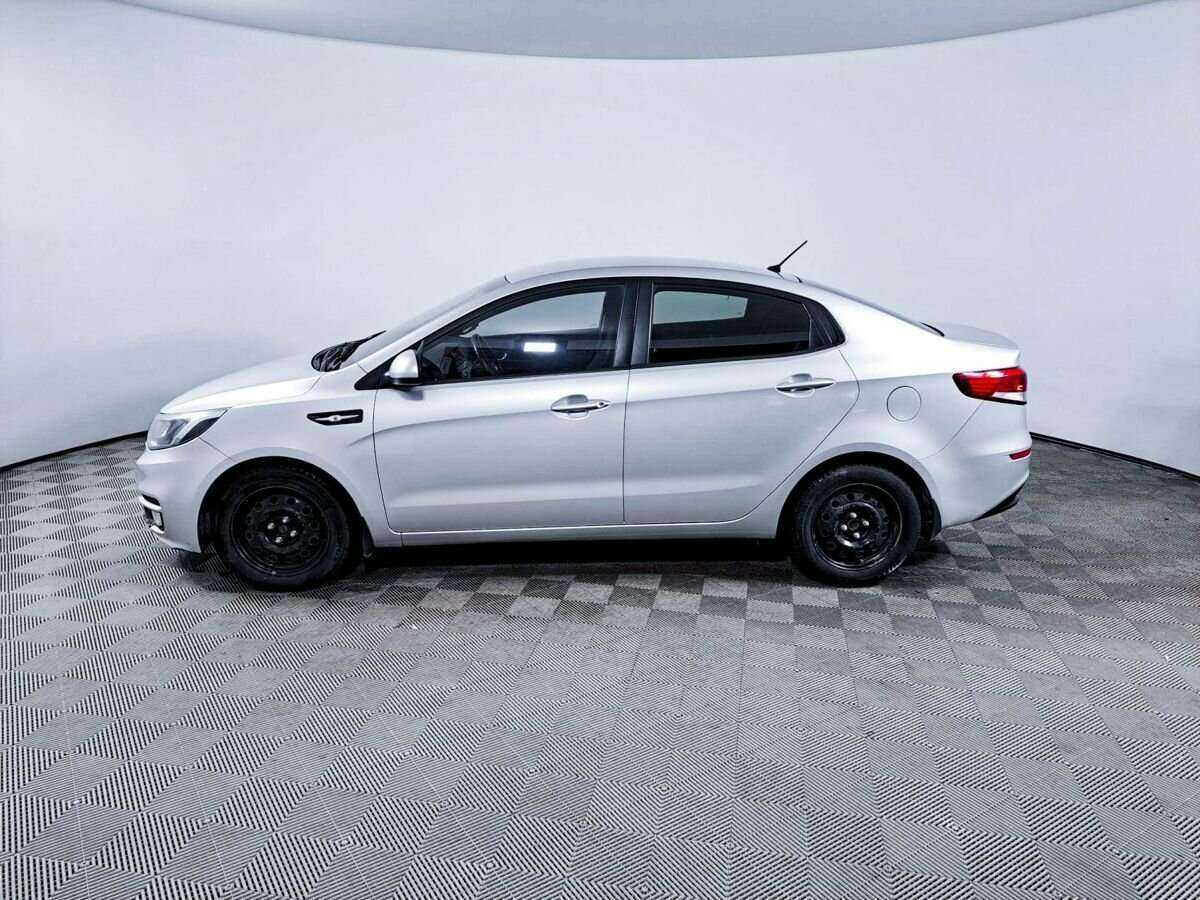Kia Rio с пробегом — 2015 год. Фото: #7