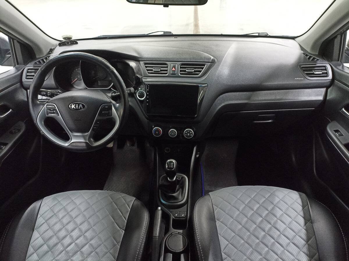 Kia Rio с пробегом — 2016 год. Фото: #13